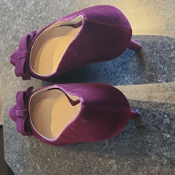 Burgundy Velvet Low Heels 8 - Picture 8 of 8